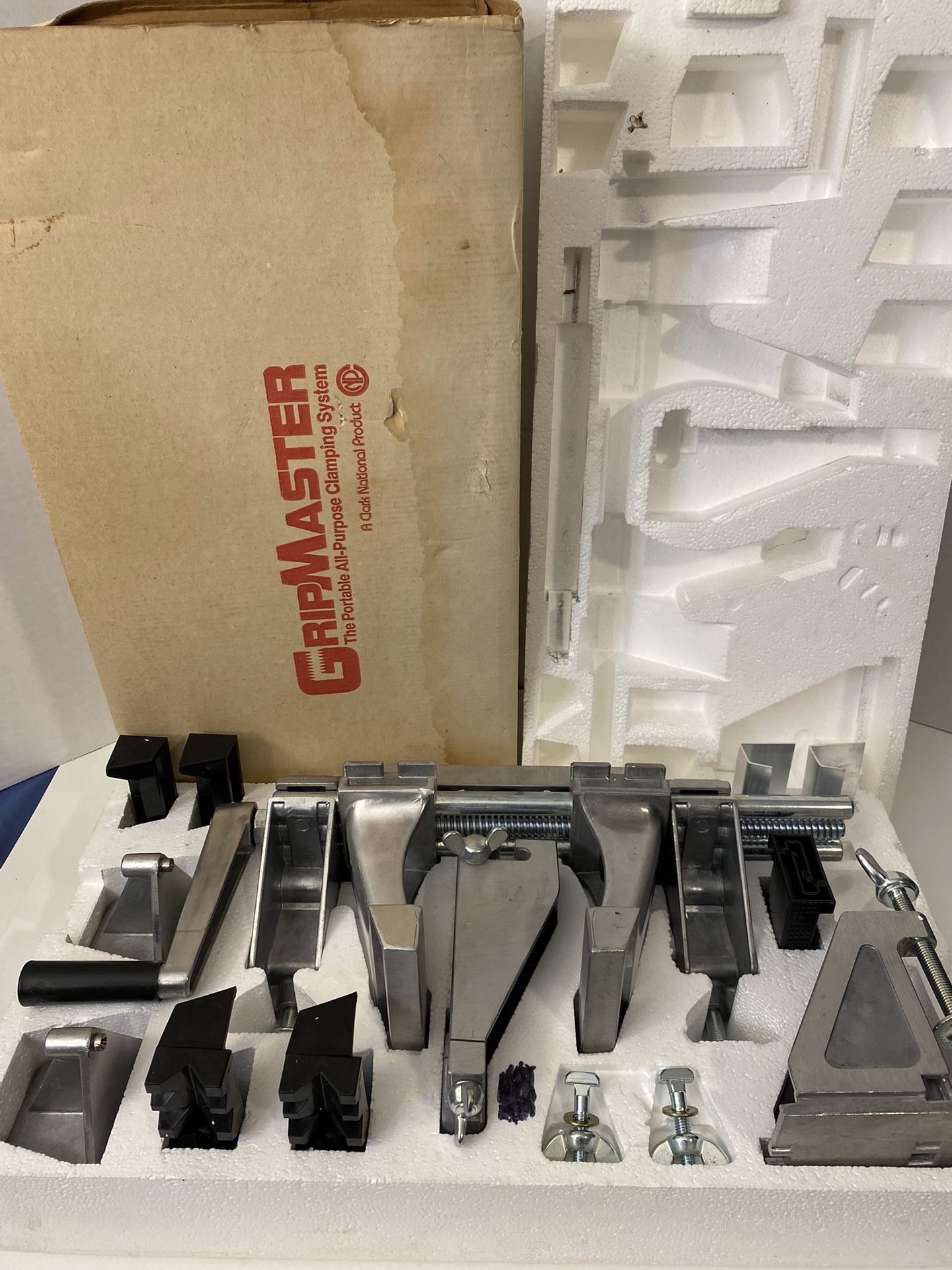 Clark National GripMaster Portable All-Purpose Clamping System Bench Vice; Complete Great Condition