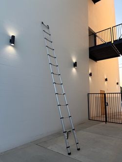 16.5’ Collapsible Ladder