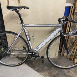 Low Bicycles Track/ Fixed Gear Road Bike