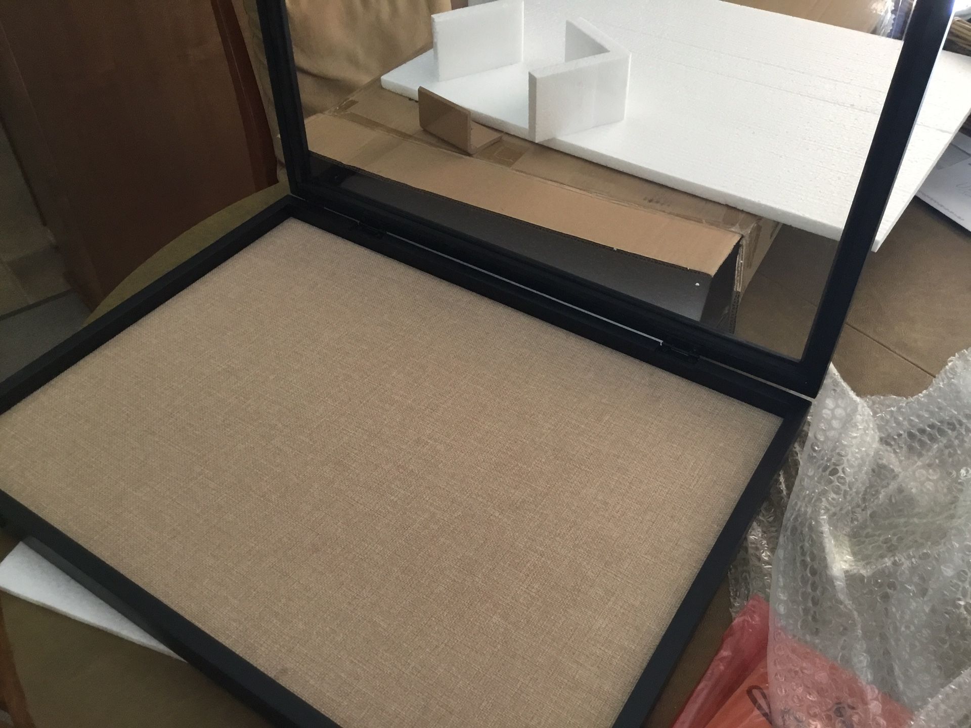 Display Case Box   /Shadow Box 18” X24” (New)