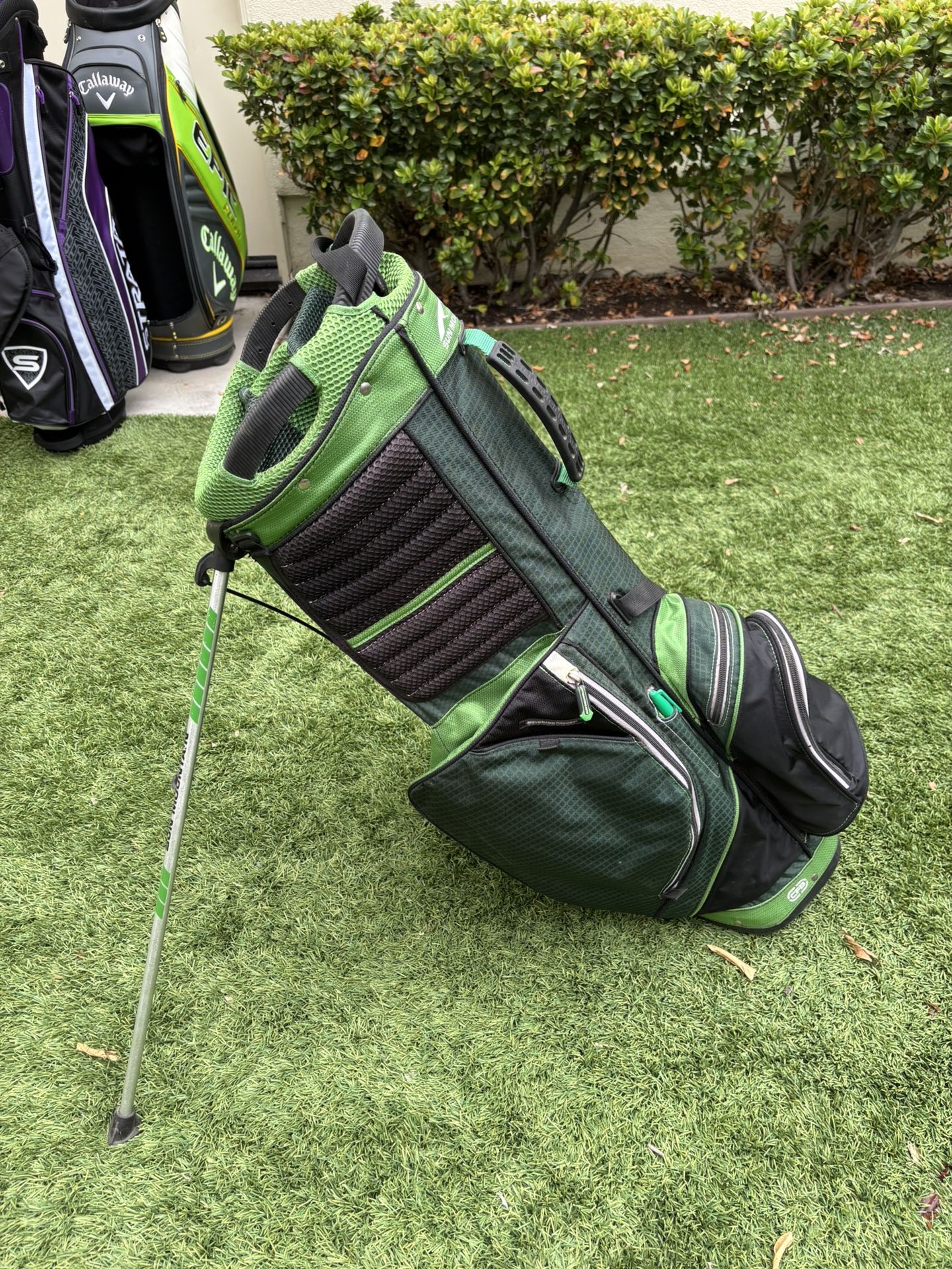 Sun Mountain golf bag