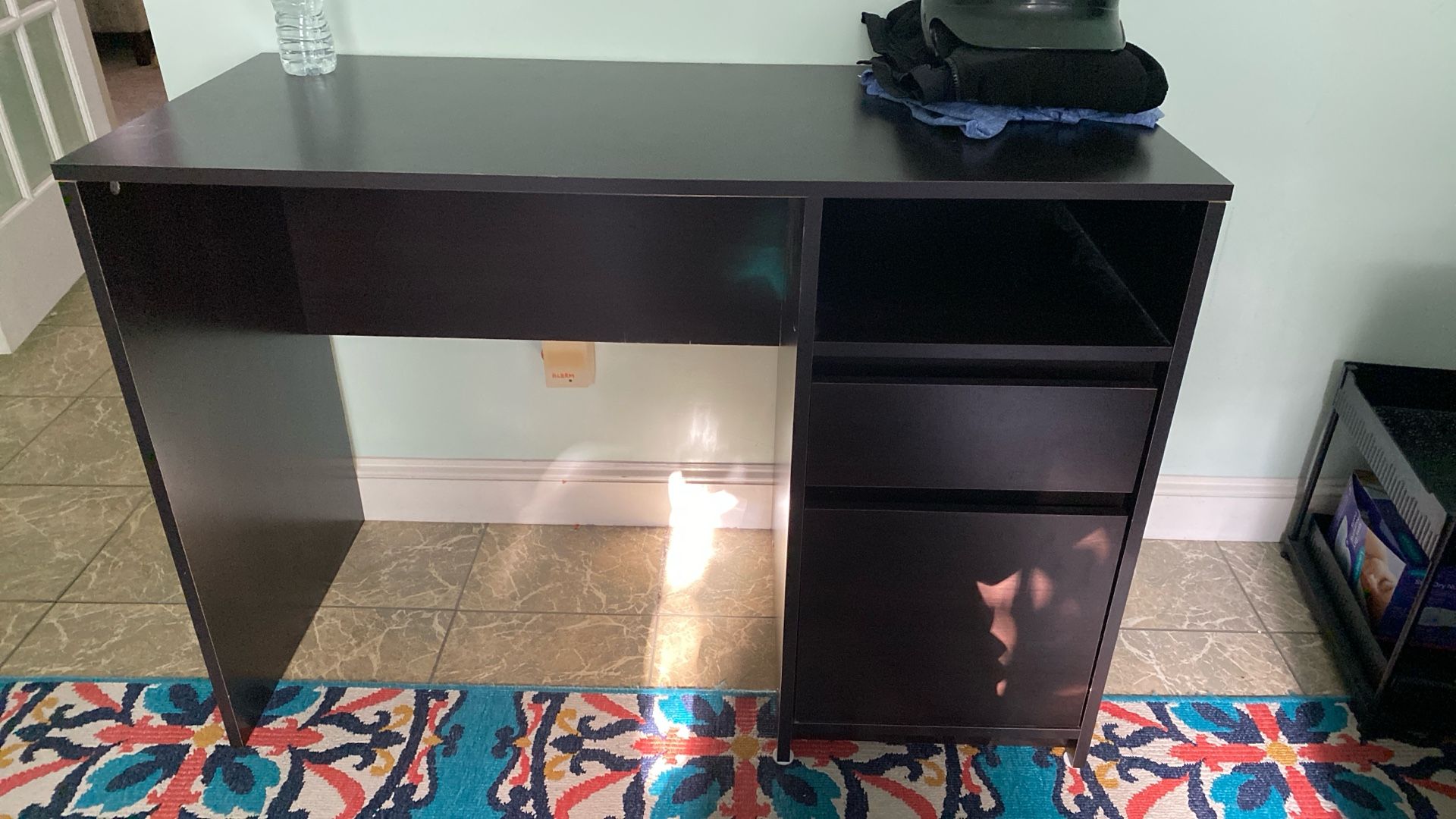 Desk With 2 Drawers