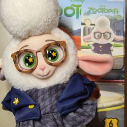 MINISO - Zootopia Vinyl Plush Pendant