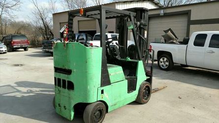 8k capacity Mitsubishi forklift