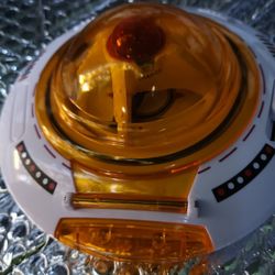 A,RARE SAUCER IS NOT CHARGING BUT IS IN VERY GOOD CONDITION SOLD AS IS 