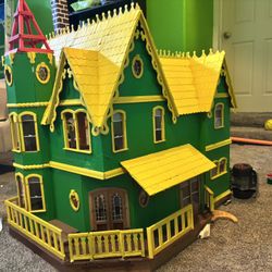 Antique Doll House