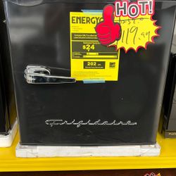 frigidaire mini fridge