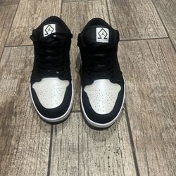 Jordan 1 SE diamond Low 