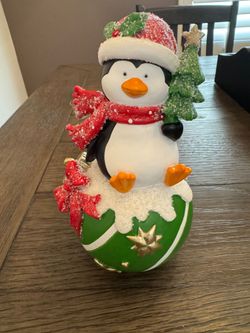 Penguin Christmas decor 5.00