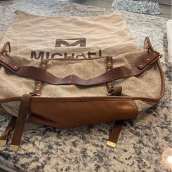 Michael Kors Designer Saddlebag, Lots Of Leather And Fabr 