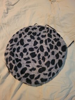 Gray Leopard Print Beret Hat