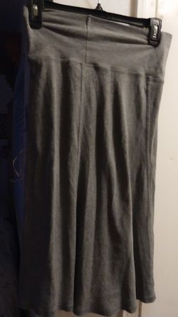 Ladies XS Gray Skirt 
