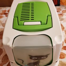 Cat Toilet Litter Box Tray House With A  Free Gift. 