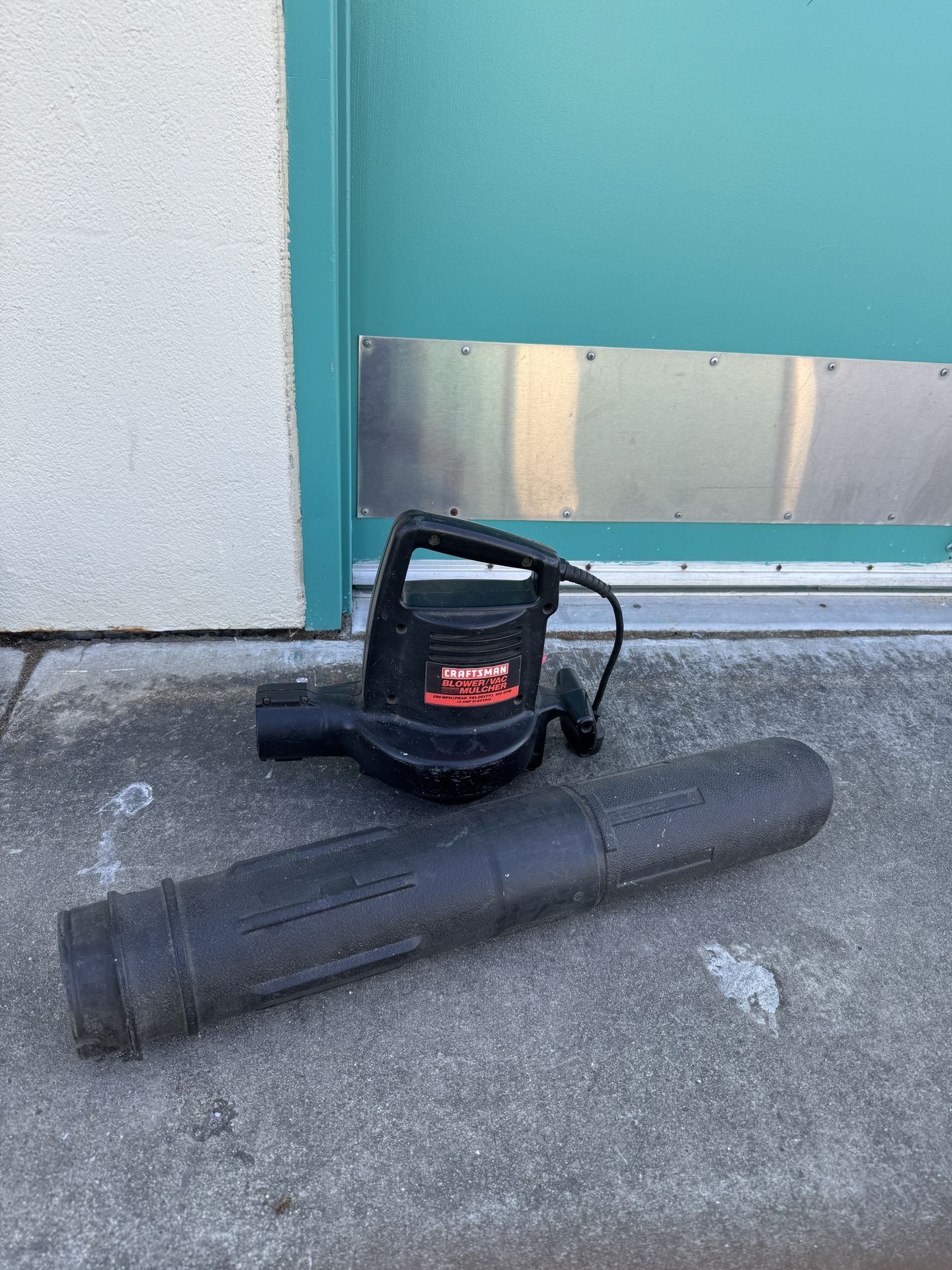 Leaf Blower