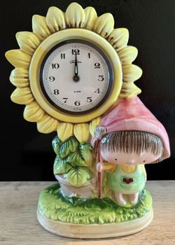 Vintage Tradition ceramic wind-up alarm clock