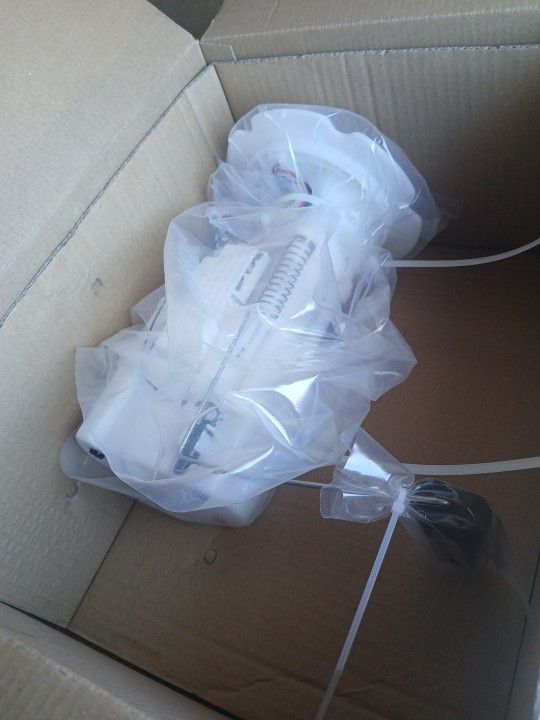 Fuel Pump For 2006 To 2009 Hyundai Santafe