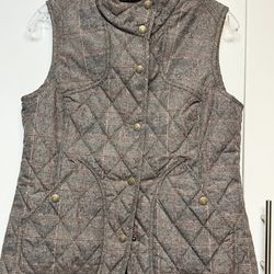 Eddie Bauer women’s vintage 2016 puffer vest.NWOT size S