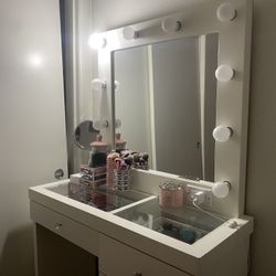 Makeup Vanity 