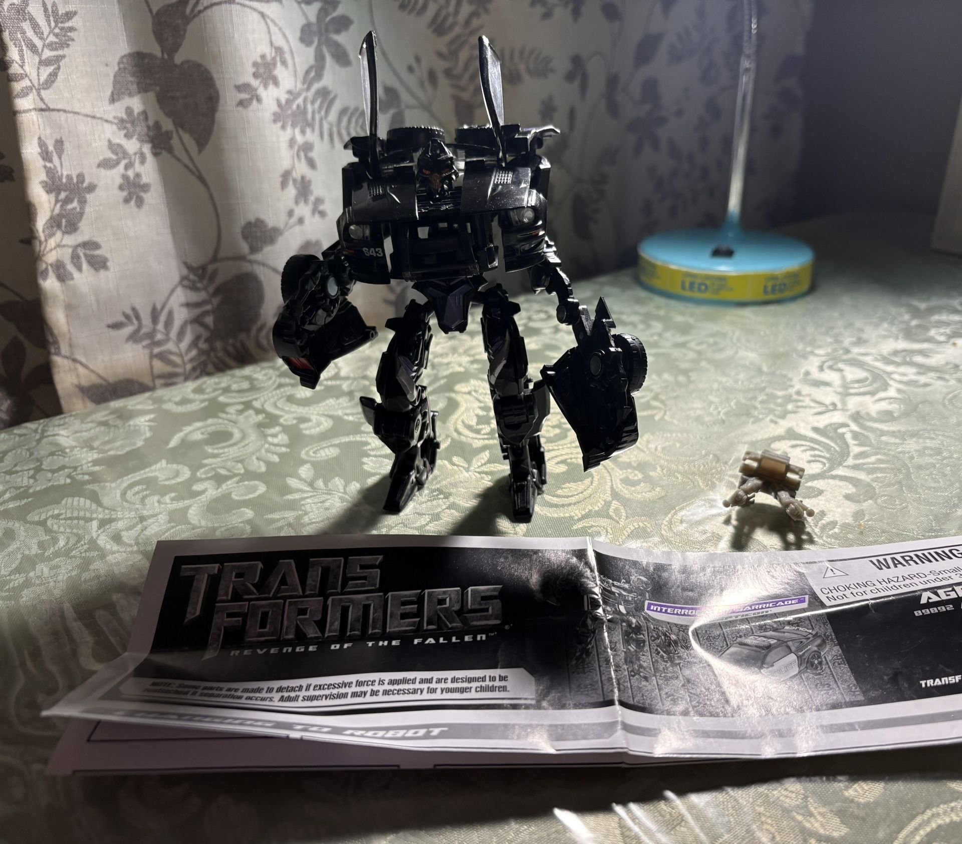 Transformers “ROTF” Deluxe Class Interrogator Barricade