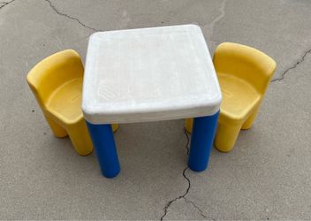Little Tikes Table and 2 Chairs