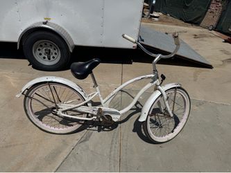 Electra Betty 24”