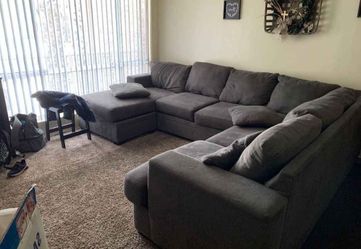 Beautiful Gray Living Spaces 3pc Sectional