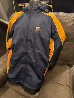 chamarra de pumas xl