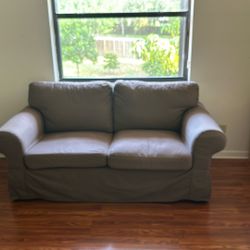 Gray 2-Seater Loveseat with Removable Cover – Great Condition