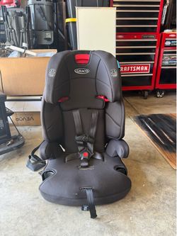 car seat/booster