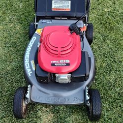 Honda HRC 215 Commercial Lawn Mower