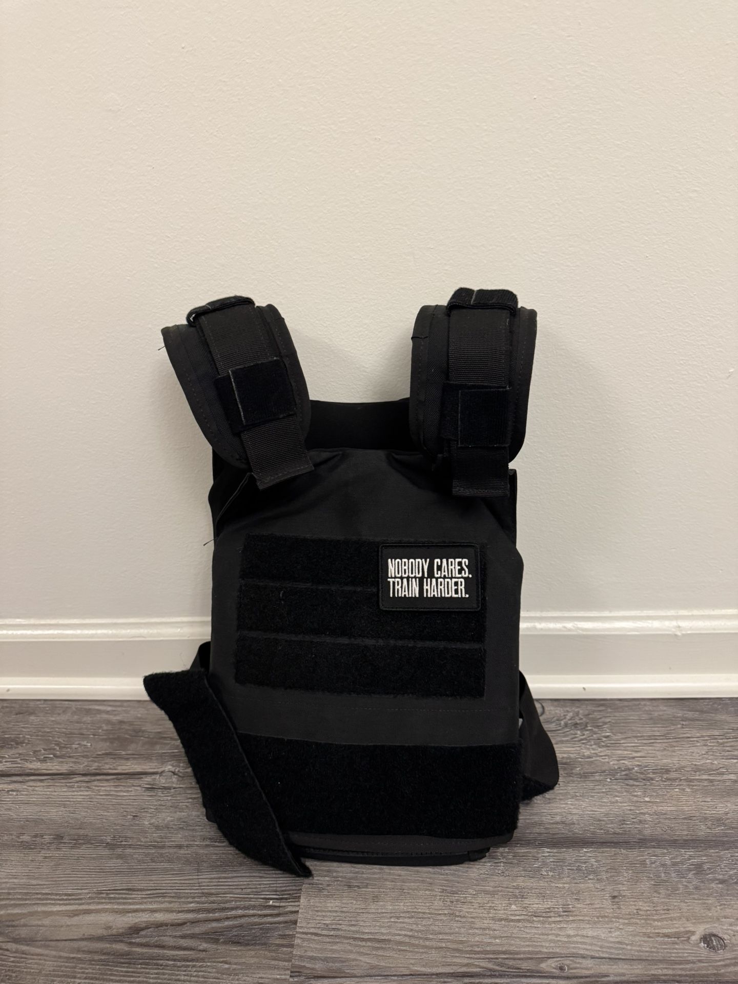 Rogue Weighted Vest – 20 lb (2×10 lb Plates)