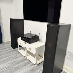 2 KLIPSH TOWER SPEAKERS