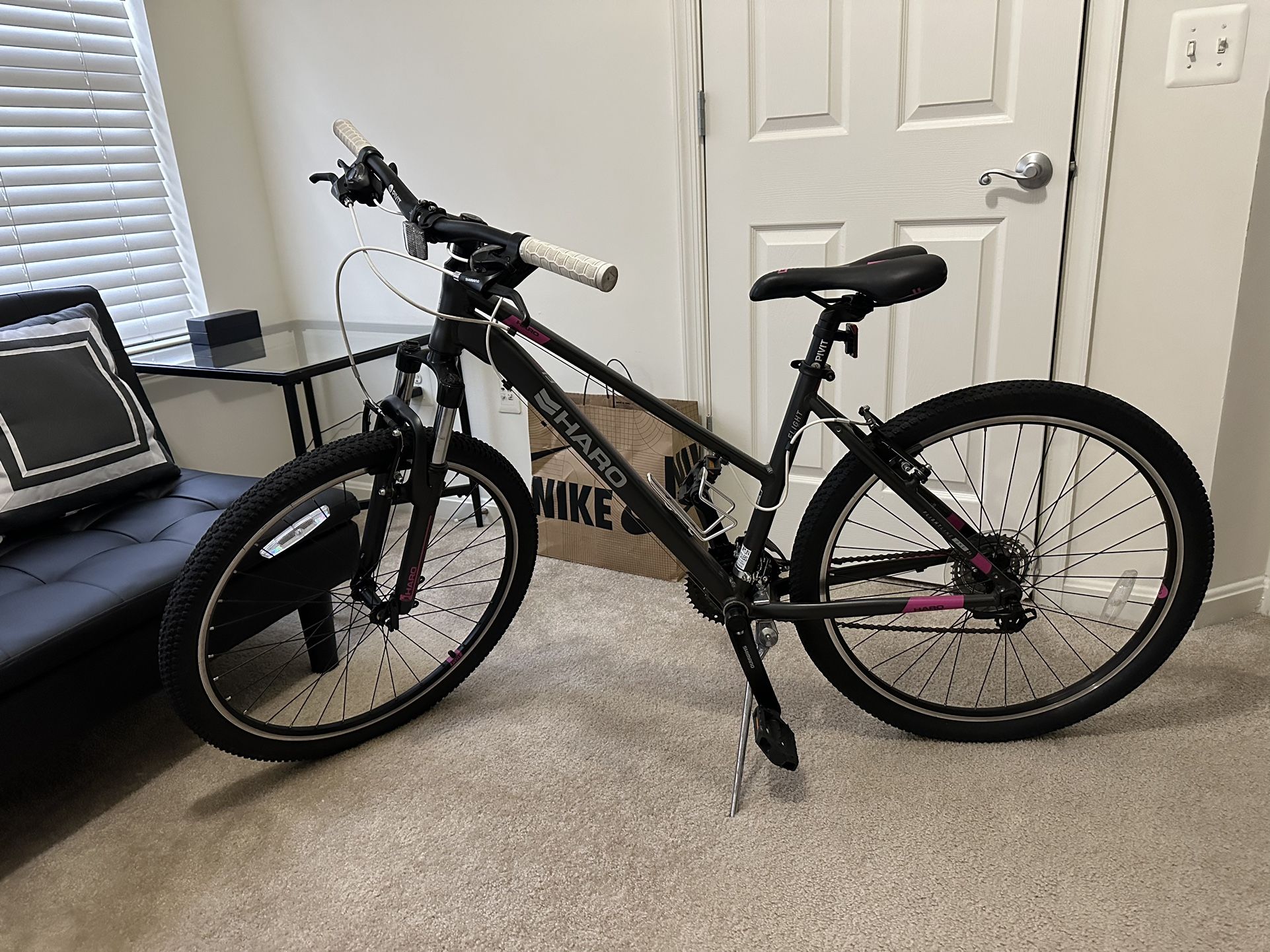 Haro Flightline One 26