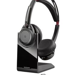 POLY VOYAGER FOCUS UC