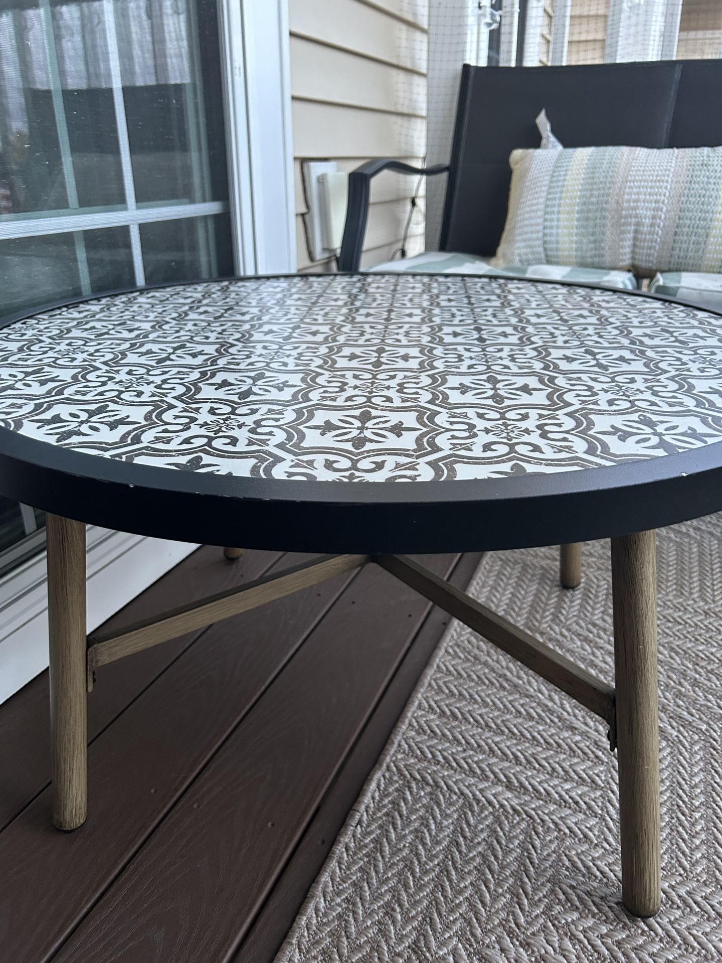 Indoor/Outdoor Coffee Table