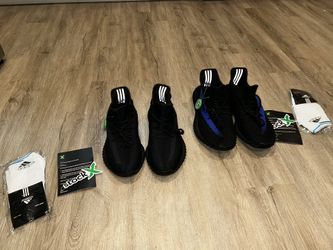 Yeezy 350 Black/Blue