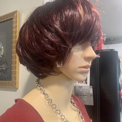 AWESOME NEW AUBURN WIG