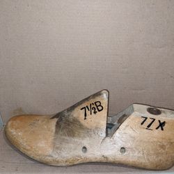 Vintage Wooden Shoe Last Size 71/2B