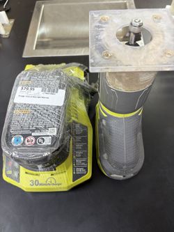 RYOBI ROUTER WITH BATTERY AND CHARGER 