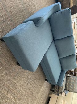 Blue Sofa Chaise Sleeper / Jarreau Sectional