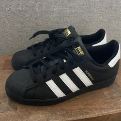 Adidas Superstars