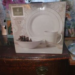 12pc. GIBSON DINNERWARE
