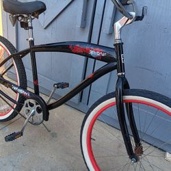 Db.      Beach Cruiser.        26"tires 