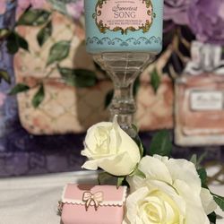 Bath and Body Works Candle/PocketBac holder 