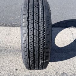 (1) 255/70R16 Bridgestone Dueler 