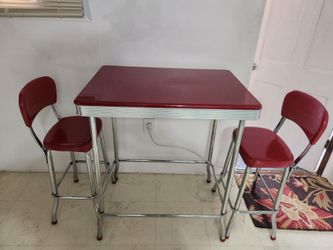 3 Piece Retro Style Table And Stools