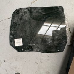 2009-2018/ Dodge RAM 1500 Passenger Side Rear Window