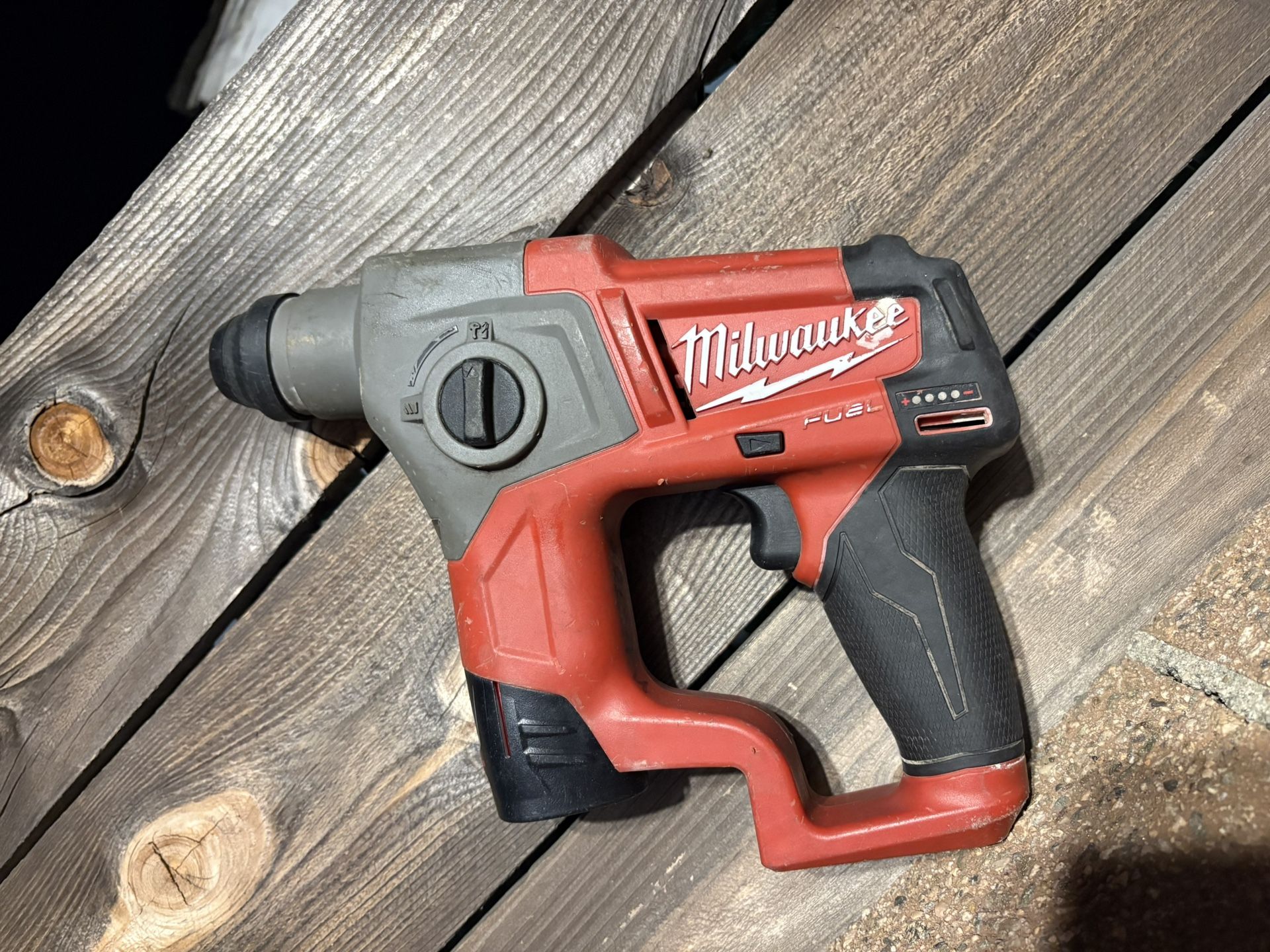 Milwaukee M12 Rotary Hammer