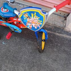 PAW PATROL. 12 INCH SCHWINN BIKE