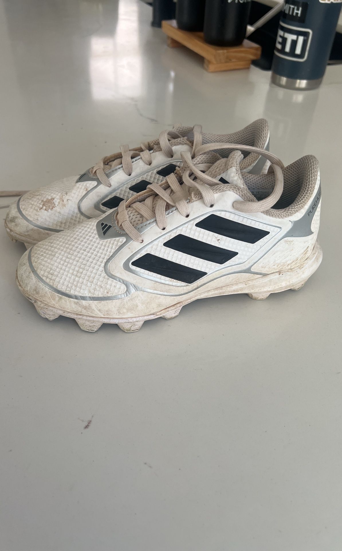 Youth Baseball Softball Cleats Size 2